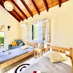 Renas Near By Dadovillas *