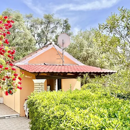 Renas Near By Dadovillas *